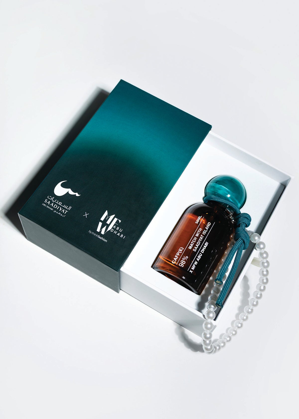Custom Cafp(e) gift box
